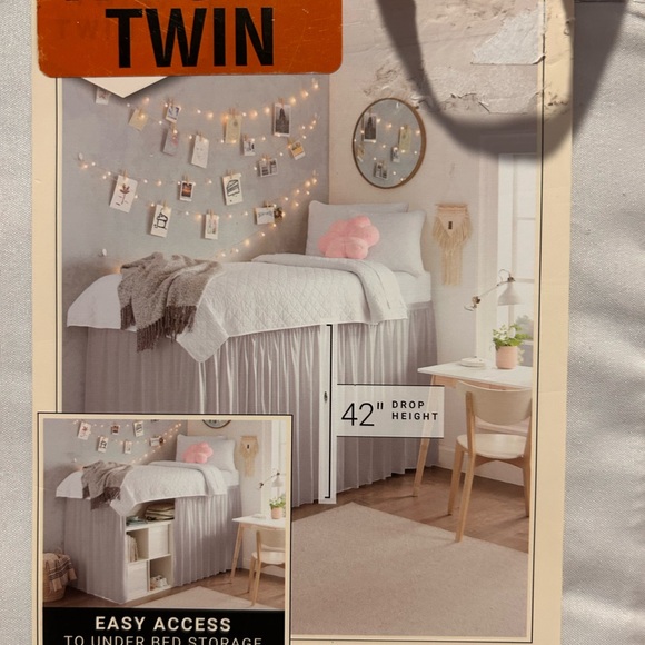 Rachel Zoe Light Gray Bed Skirt for Lofted Dorm Bed Size Twin XL. - Picture 3 of 6